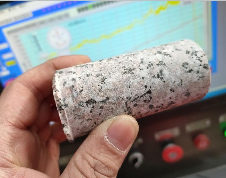 微鉆實(shí)驗(yàn)測試臺(tái)|鉆頭鉆進(jìn)取芯試驗(yàn)臺(tái)