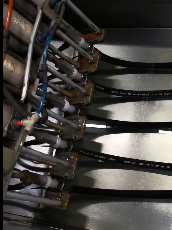 膠管氣密性試驗機(jī)-軟管氣密封性測試臺